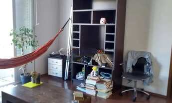 Imagem 5: Apartamento de 2 dormitórios, sacada, churrasqueira no bairro Menino Deus