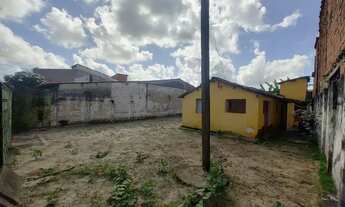 Imagem 2: Imóvel para venda possui 312 metros quadrados em Montese - Fortaleza - CE