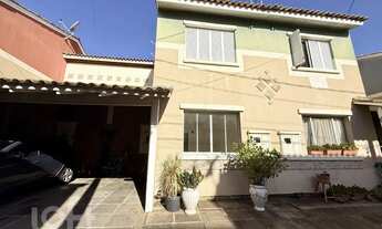 Imagem: Casa à venda em Centro com 90 m², 4 quartos