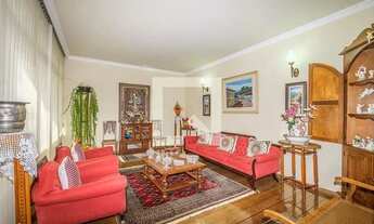 Imagem: Casa à Venda - Mangabeiras, 4 Quartos