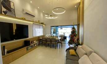 Imagem 4: Alphaville 1, Casa com 3 quartos, 1 Suíte, Piscina e Churrasqueira, por R$ 1.300.000 -Mari