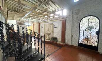 Imagem 2: Casa à venda com 3 quartos, sendo 1 suíte, em Santa Teresa, Rio de Janeiro - RJ