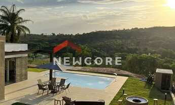 Imagem: Casa de condomínio em Rua Serra dos Aimorés