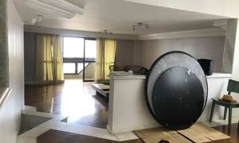 Imagem 3: Apartamento para aluguel e venda possui 303 metros quadrados com 4 quartos