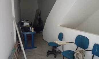 Imagem 7: Prédio Comercial aluguel e venda possui 452 m2, térreo, 1 ° andar salas 3 , 1 wc , 1 copa