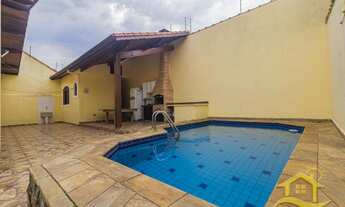 Imagem 6: Casa - Térrea com piscina no bairro Ribamar, 700 metros da praia, Peruíbe-SP