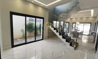 Imagem 2: Casa para Venda em Cuiabá, Condomínio Belvedere, 3 dormitórios, 3 suítes, 5 banheiros, 2 v