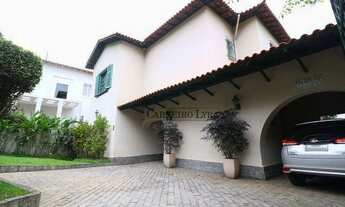 Imagem 4: Excelente casa à venda no Pacaembu localizada em rua tranquila e sem saída