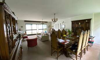 Imagem 3: Imponente imóvel de esquina para fins comerciais