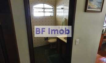 Imagem 2: Localização imperdível, no meio do verde!!