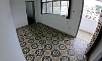 Imagem 2: Apartamento de 02 dormitórios, preço oportunidade, na vila Tupi em Praia Grande