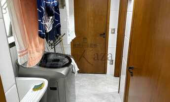 Imagem 6: Apartamento para aluguel possui 215 metros quadrados com 4 quartos