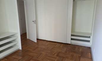 Imagem 7: Apartamento reformado, amplo com iluminação natural