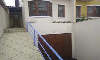 Imagem 2: Sobrado para venda possui 185 metros quadrados com 3 quartos em Vila Mazzei - São Paulo