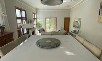 Imagem 2: Casa maravilhosa, com 3 dormitórios, sendo 3 suítes , uma master com banheira, sala ampla