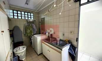 Imagem 2: Casa para venda tem 351 metros quadrados com 3 quartos em Jardim Novo Mundo - São Paulo