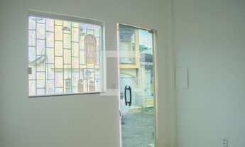 Imagem 3: Casa para Aluguel - Parque Dez de Novembro, 2 Quartos, 50 m2