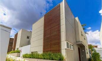 Imagem 2: Casa de condomínio para venda possui 525 metros quadrados com 4 quartos