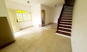 Imagem 2: Casa assobradada no Belém