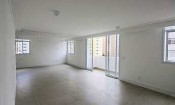 Imagem: 3 suites grandes sendo a suíte master com