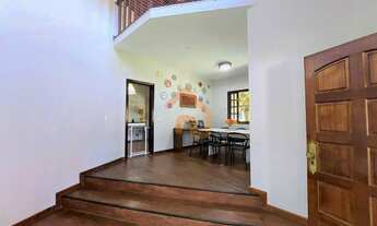 Imagem 5: Maravilhoso apartamento na quadra da praia do Leblon com vista parcial para o mar