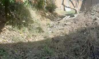 Imagem 4: Vendo terreno com casa semi pronta