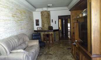 Imagem: Casa terra grande boa pra creche