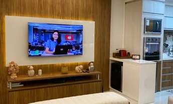 Imagem 3: Semi Mobiliado e Decorado - Flat com varanda,1 Quarto, 52M², com Serviços, Andar Alto, Sol