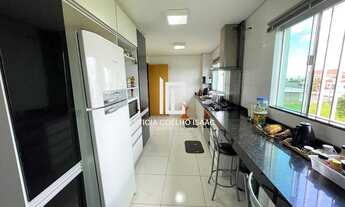 Imagem 7: Amplo apartamento com móveis planejados