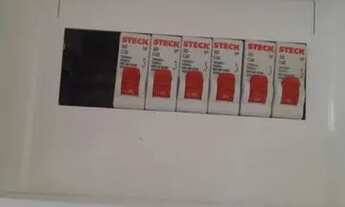 Imagem 7: Sala livig, cozinha, o1 banheiro, piso em porcelanato, novinho