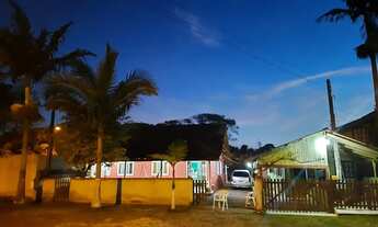 Imagem: Itapoá SC. Para feriado de Páscoa, casa