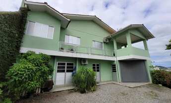 Imagem 2: Duas casas a venda no mesmo lote, Casa 1: 398 m² e Casa 2: 96 m²