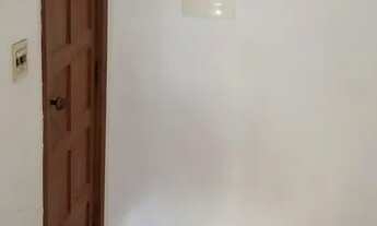 Imagem 4: Apartamento muito bem localizado, perto de avenidas importantes, reformado, taco moderno