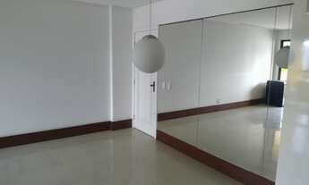 Imagem: 3 quartos, duas vagas de garagem, uma suite