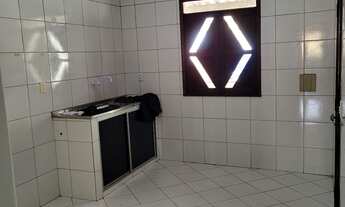 Imagem 4: Casa espaçosa, com 2 quartos e um banheiro