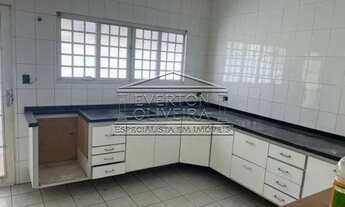 Imagem 6: Casa Térrea á Venda com 170m² Residencial e Comercial no Centro - Jacareí-SP - Código: 16