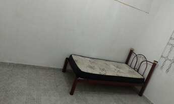 Imagem 6: Alugo para solteiro(a