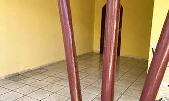 Imagem 7: Fins residenciais ou comerciais com 4 quartos, sendo 2 aes embutidos,sala,cozinha,banheir