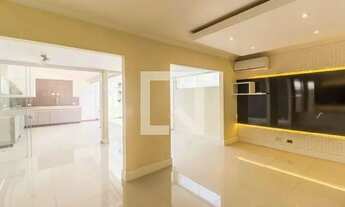 Imagem 2: Casa à Venda - Alphaville, 3 Quartos, 190 m2