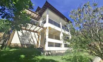 Imagem 2: Casa para Venda em Teresópolis, Green Valley, 4 dormitórios, 1 suíte, 2 banheiros, 2 vagas