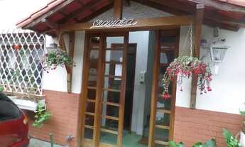 Imagem 3: Apartamento no térreo para venda possui 46 m² com 2 quartos em Agriões - Teresópolis - R.J