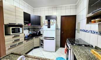 Imagem 4: Casa ampla com piscina no Monte Castelo