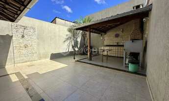 Imagem 4: Casa com 3 quartos e 238m² à venda no bairro Santa Amélia por R$910.000,00