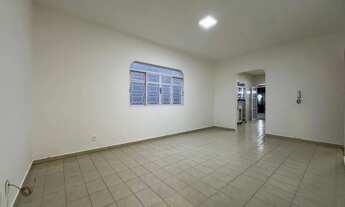 Imagem 4: Linda Casa a venda no Bairro Santa Mônica com piscina