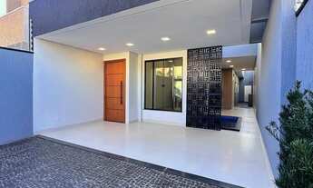 Imagem: VENDO CASA NOVA COM 3 DORMITÓRIOS NA REGIÃO