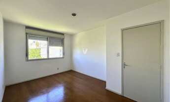 Imagem 6: Apartamento de 2 dormitórios à venda, REFORMADO, com vaga, no bairro Fátima!