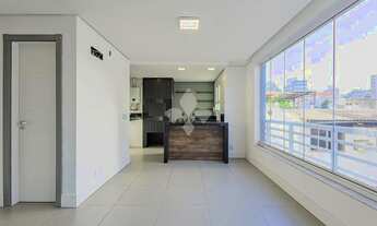 Imagem 3: Apartamento duplex semimobiliado com 56m², 1 dormitório e 1 vaga no Bairro Auxiliadora