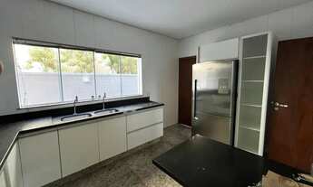 Imagem 7: Sobrado para aluguel com 330 m2, com 4 Suites, piscina e churrrasqueira no Jardins Monaco