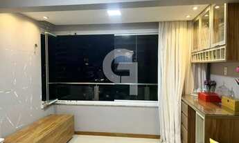 Imagem 4: Lindo 2/4 com suíte, nascente, porcelanato, armários embutidos e lazer em Armação