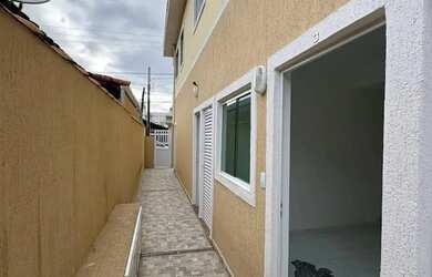 Imagem 3: Sobrado para aluguel possui 47 metros quadrados com 2 quartos em Maracanã - Praia Grande